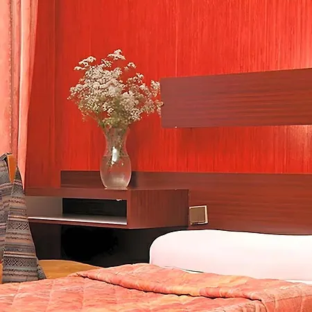 Hotel Camelia International 2*