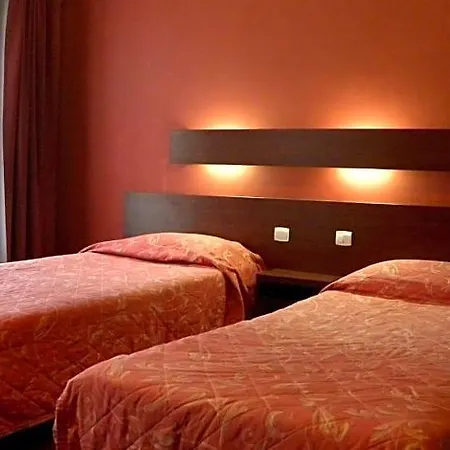Camelia International Paris